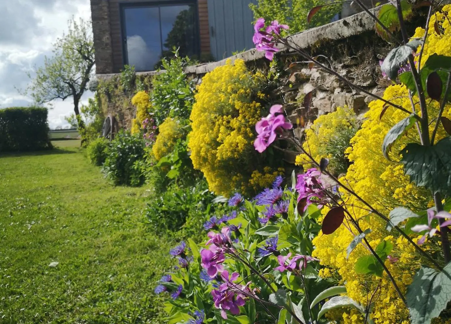 La Maison Mescladis Manhac Holiday home