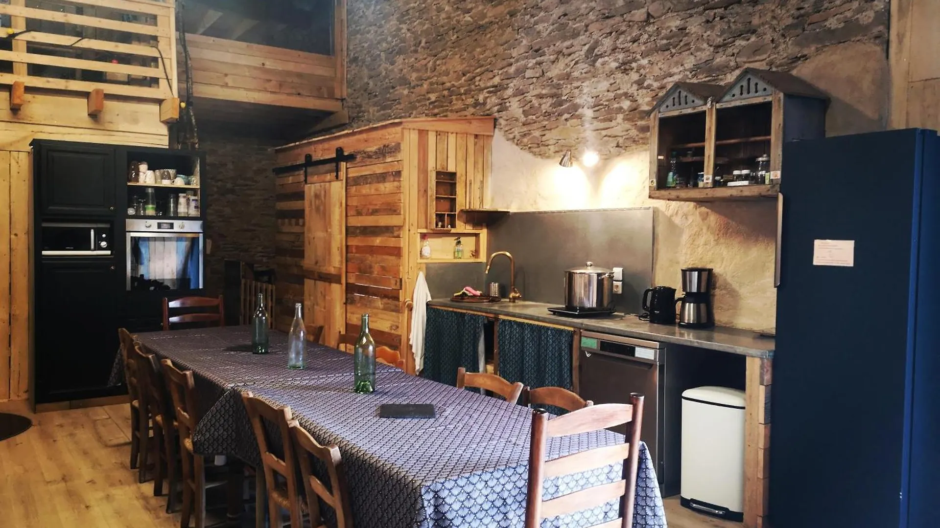 Semesterbostad La Maison Mescladis Manhac Frankrike